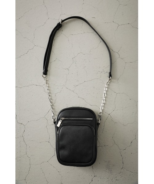 AZUL by moussy（アズールバイマウジー）の「3D POCKET SQUARE SHOULDER BAG/3Dポケットスクエアショルダーバッグ（ショルダーバッグ・レディース・ブラック/アイボリー/グレー系その他/ライトベージュ・FREE）」の3枚目の写真