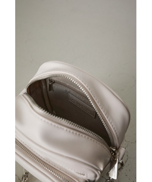 AZUL by moussy（アズールバイマウジー）の「3D POCKET SQUARE SHOULDER BAG/3Dポケットスクエアショルダーバッグ（ショルダーバッグ・レディース・ブラック/アイボリー/グレー系その他/ライトベージュ・FREE）」の7枚目の写真