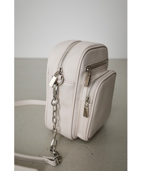 AZUL by moussy（アズールバイマウジー）の「3D POCKET SQUARE SHOULDER BAG/3Dポケットスクエアショルダーバッグ（ショルダーバッグ・レディース・ブラック/アイボリー/グレー系その他/ライトベージュ・FREE）」の9枚目の写真