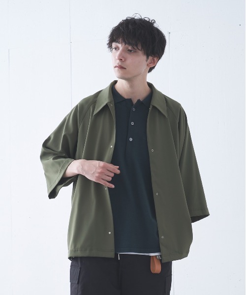 Alpinus（アルピナス）の「Alpinus - high drape raglan coach shirt  /ハイドレープラグランコーチシャツ（シャツ/ブラウス・メンズ・チャコールグレー/カーキ/グレイッシュベージュ・SMALL/MEDIUM）」の7枚目の写真
