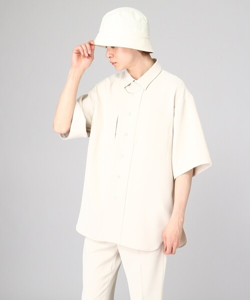 tk.TAKEO KIKUCHI（ティーケータケオキクチ）の「◆ダブルポケット5分袖ロングシャツ（ユニセックスアイテム）（シャツ/ブラウス・メンズ・アイボリー/ブラック・01/02/03）」の4枚目の写真