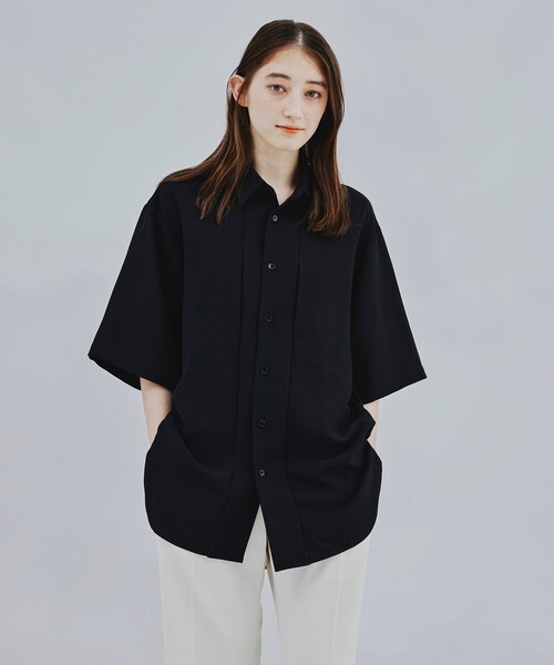 tk.TAKEO KIKUCHI（ティーケータケオキクチ）の「◆ダブルポケット5分袖ロングシャツ（ユニセックスアイテム）（シャツ/ブラウス・メンズ・アイボリー/ブラック・01/02/03）」の6枚目の写真