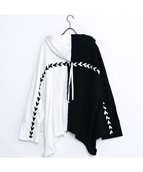 CIVARIZE（シヴァーライズ）の「『CIVARIZE/シヴァーライズ』バックレースアップポンチョジップパーカー（パーカー・メンズ・ブラック/ブラック×ホワイト・FREE）」の18枚目の写真