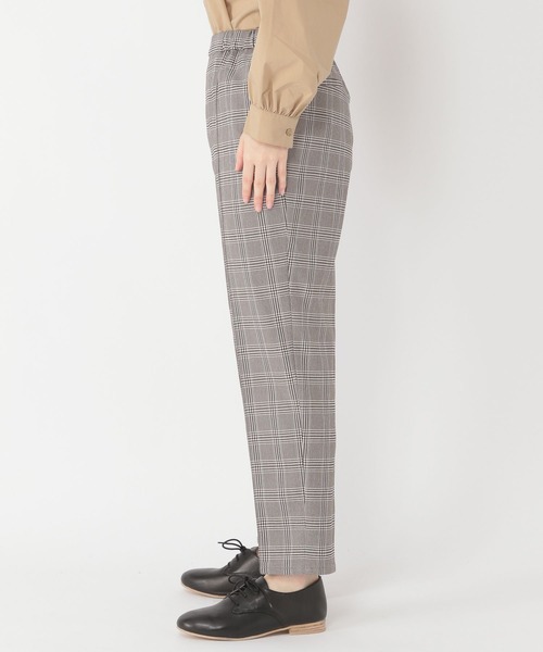 studio CLIP（スタディオクリップ）の「【ストレッチ/しわになりにくい/ウォッシャブル】ケア楽センタープレステーパードパンツ[プラスサイズ]（その他パンツ・レディース・その他1/その他2/ブラック/ベージュ・X-LARGE/XX-LARGE/MEDIUM/LARGE/XXX-LARGE/SMALL）」の9枚目の写真