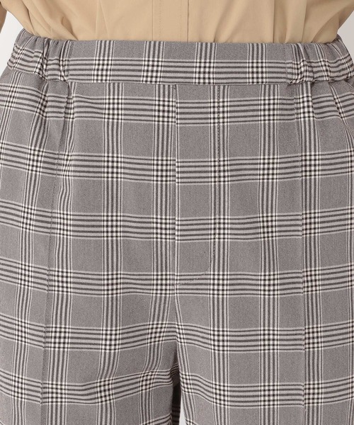 studio CLIP（スタディオクリップ）の「【ストレッチ/しわになりにくい/ウォッシャブル】ケア楽センタープレステーパードパンツ[プラスサイズ]（その他パンツ・レディース・その他1/その他2/ブラック/ベージュ・X-LARGE/XX-LARGE/MEDIUM/LARGE/XXX-LARGE/SMALL）」の11枚目の写真