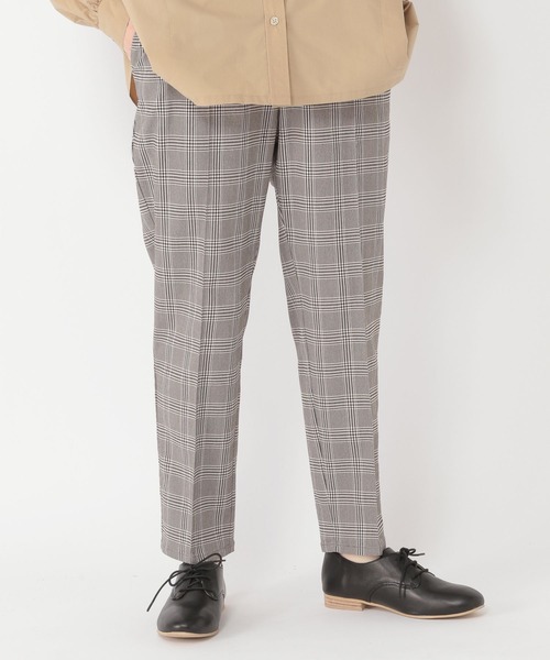 studio CLIP（スタディオクリップ）の「【ストレッチ/しわになりにくい/ウォッシャブル】ケア楽センタープレステーパードパンツ[プラスサイズ]（その他パンツ・レディース・その他1/その他2/ブラック/ベージュ・X-LARGE/XX-LARGE/MEDIUM/LARGE/XXX-LARGE/SMALL）」の22枚目の写真