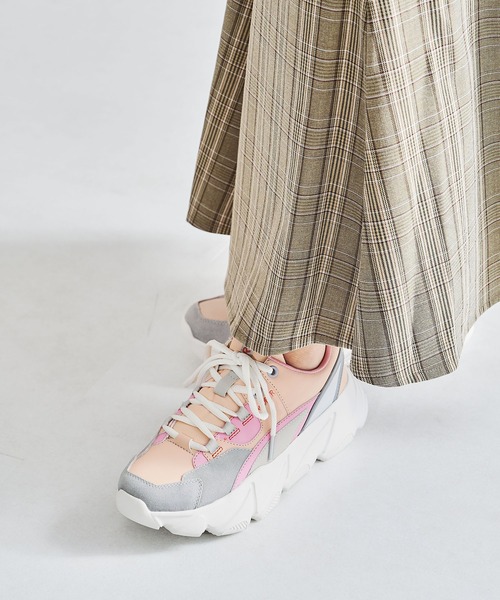 ORTR(オーアールティーアール)の「ボリュームソール配色スニーカー OT3722(スニーカー・レディース・ベージュ/グレー/ピンク・40/38/39/41/42/35/36/37/34)」の16枚目の写真