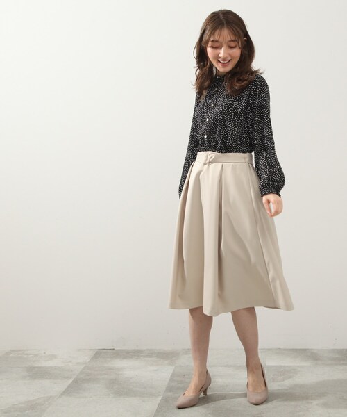 DRESKIP（ドレスキップ）の「◆シャ－リングドット柄ブラウス（シャツ/ブラウス・レディース・ライトグリーン系/ホワイト系8/ブラック系5/ライトイエロー系6・02/04/03）」の6枚目の写真