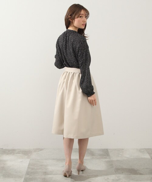 DRESKIP（ドレスキップ）の「◆シャ－リングドット柄ブラウス（シャツ/ブラウス・レディース・ライトグリーン系/ホワイト系8/ブラック系5/ライトイエロー系6・02/04/03）」の9枚目の写真