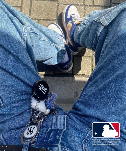 MLB(メジャーリーグベースボール)の「MLBカラビナ(キーホルダー・レディース・ブラック/ホワイト/ブルー/レッド/ダークグリーン/ブラウン/ブラック系その他/レッド系/ネイビー/ブルー系その他/ブラック系その他2/ブルー系その他2・FREE)」の13枚目の写真