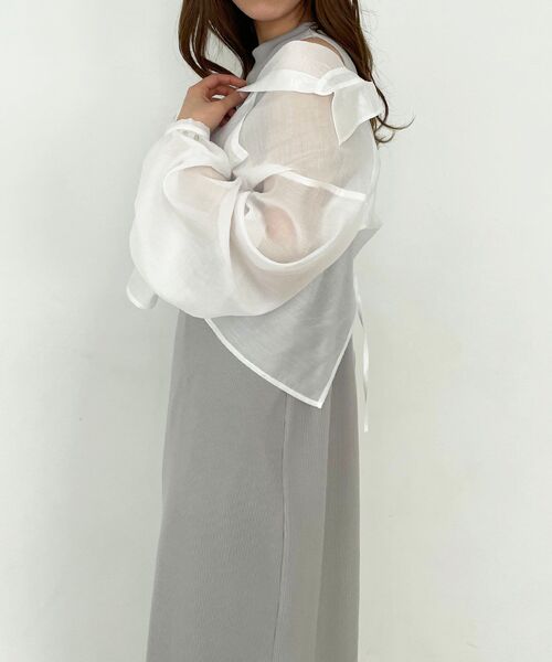 MAJESTIC LEGON（マジェスティックレゴン）の「シャツセットカットワンピース（ワンピース・レディース・ブルー/アイボリー/オフホワイト・MEDIUM）」の8枚目の写真