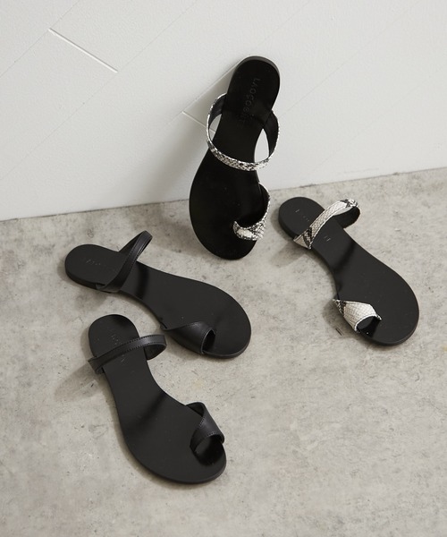 OUVRAGE CLASSE（ウヴラージュクラス）の「【LAOCOONTE/ラオコンテ】パイソン柄トングサンダル（サンダル・レディース・ブラック・MEDIUM/SMALL）」の7枚目の写真