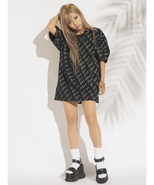 EGOIST（エゴイスト）の「総ロゴプリントオーバーT（Tシャツ/カットソー・レディース・ホワイト/ブラック・FREE）」の9枚目の写真