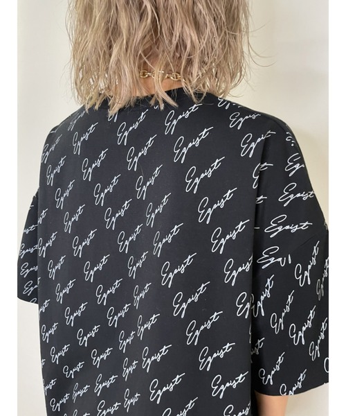 EGOIST（エゴイスト）の「総ロゴプリントオーバーT（Tシャツ/カットソー・レディース・ホワイト/ブラック・FREE）」の17枚目の写真
