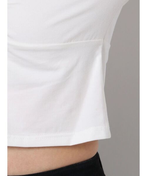 EMODA(エモダ)の「ギャザーポイントコンパクトトップ(Tシャツ/カットソー・レディース・ブルー/ブラック/ホワイト・FREE)」の17枚目の写真