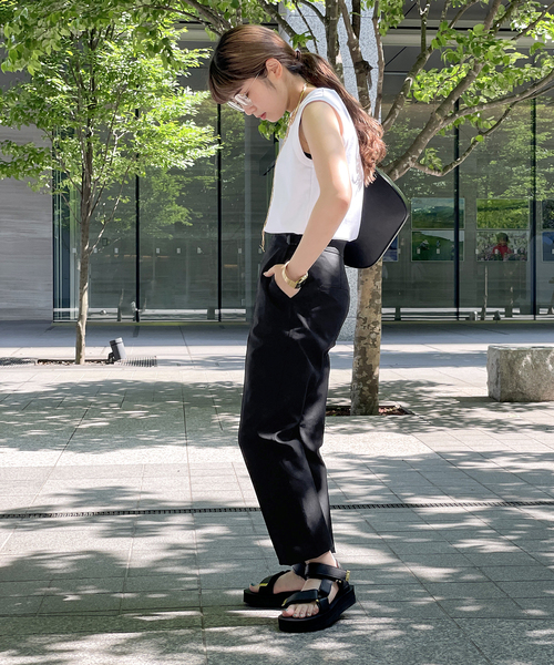 AP STUDIO（エーピーストゥディオ）の「ソリッドコットンキュプラパンツ（その他パンツ・レディース・ブラック・36/38）」の4枚目の写真