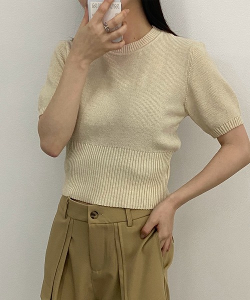 solleim(ソルレム)の「パフスリーブクロップニット(ニット/セーター・レディース・ベージュ/ブルー・M)」の7枚目の写真