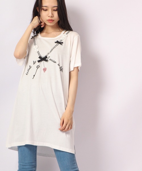 Anna Nicola（アンナニコラ）の「Anna Nicola アクセサリー柄加工 Tシャツ（Tシャツ/カットソー・レディース・グレー/オフホワイト/シルバーグレー・38）」の2枚目の写真