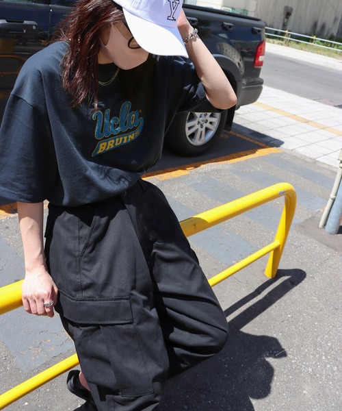 COURO(コウロ)の「UCLA サガラ刺繍/ワッペン半袖Tシャツ(Tシャツ/カットソー・レディース・ホワイト/ネイビー/アイボリー/ホワイト系その他/アイボリー系/ネイビー系・M/L/XL)」の5枚目の写真