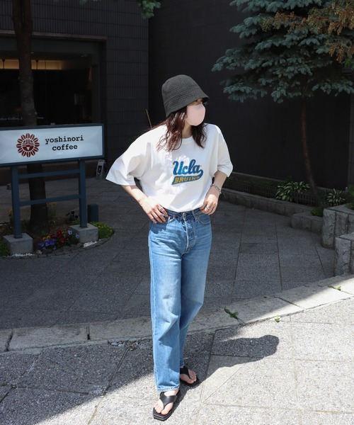 COURO(コウロ)の「UCLA サガラ刺繍/ワッペン半袖Tシャツ(Tシャツ/カットソー・レディース・ホワイト/ネイビー/アイボリー/ホワイト系その他/アイボリー系/ネイビー系・M/L/XL)」の8枚目の写真