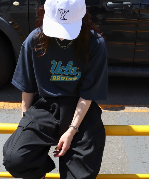 COURO(コウロ)の「UCLA サガラ刺繍/ワッペン半袖Tシャツ(Tシャツ/カットソー・レディース・ホワイト/ネイビー/アイボリー/ホワイト系その他/アイボリー系/ネイビー系・M/L/XL)」の16枚目の写真