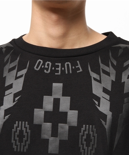 MARCELO BURLON（マルセロ・バーロン）の「MARCELO BURLON　『TAMI ALLOVER』（Tシャツ/カットソー・メンズ・ブラック・SMALL/MEDIUM）」の8枚目の写真