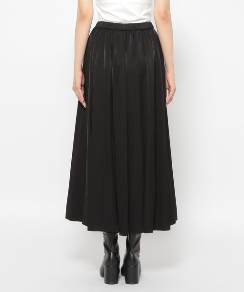 LOWRYS FARM(ローリーズファーム)の「ギャザーフレアスカート 126447(スカート・レディース・アイボリー/ブラック/グリーン・FREE)」の13枚目の写真