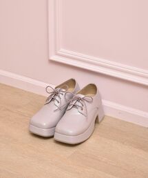 厚底レースアップシューズ