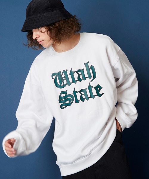 unrelaxing（アンリラクシング）の「裏起毛オーバーサイズプルオーバースウェットトレーナー　ユニセックス（スウェット・メンズ・その他/その他1/その他2/その他3/その他4/その他5/その他6/その他7/その他8/その他9/ホワイト系/ホワイト系1/ホワイト系2/ホワイト系3/ホワイト系4/ホワイト系5/ホワイト系6/ホワイト系7/ホワイト系8/ホワイト系9/ブラック系/ブラック系1/ブラック系2/ブラック系3/ブラック系4/ブラック系5/ブラック系6/ブラック系7/ブラック系8/ブラック系9/グレー系/グレー系1/グレー系2/グレー系3/グレー系4/グレー系5/グレー系6/グレー系7/グレー系8/グレー系9/グリーン系/グリーン系1/グリーン系2/グリーン系3/グリーン系4/グリーン系5/グリーン系6/グリーン系7/グリーン系8/グリーン系9/ライトグリーン系/ライトグリーン系1/ライトグリーン系2/ライトグリーン系3/ライトグリーン系4/ライトグリーン系5/ライトグリーン系6/ライトグリーン系7/ライトグリーン系8/ライトグリーン系9/ネイビー系/ネイビー系1/ネイビー系2/ネイビー系3/ネイビー系4/ネイビー系5/ネイビー系6/ネイビー系7/ネイビー系8/ネイビー系9/パープル系/パープル系1/パープル系2/パープル系3/パープル系4/パープル系5/パープル系6/パープル系7/パープル系8/パープル系9/イエロー系/イエロー系1/イエロー系2/イエロー系3/イエロー系4/イエロー系5/イエロー系6/イエロー系7/イエロー系8/イエロー系9/ピンク系/ピンク系1/ピンク系2/ピンク系3/ピンク系4/ピンク系5/ピンク系6/ピンク系7/ピンク系8/ピンク系9・FREE）」の3枚目の写真