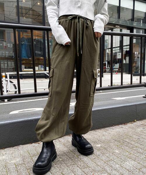 INGNI（イング）の「スウェットカーゴ／パンツ（カーゴパンツ・レディース・ブラック/オフホワイト/カーキ/オートミール・FREE）」の11枚目の写真