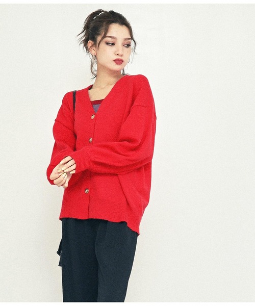 ANAP（アナップ）の「8色展開べっ甲ボタンボリュームスリーブニットカーディガン（カーディガン/ボレロ・レディース・ブラック/パープル/グレー/レッド/イエロー/オレンジ/ブルー/グリーン・FREE）」の8枚目の写真