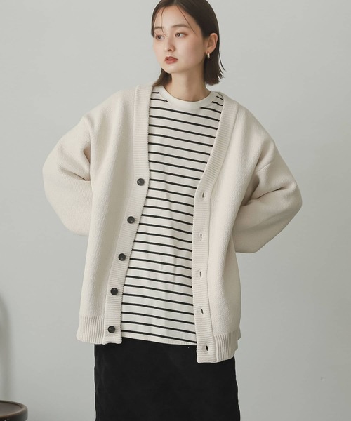 SENSE OF PLACE by URBAN RESEARCH(センスオブプレイスバイアーバンリサーチ)の「『イージーケア』モールVネックカーディガン(カーディガン/ボレロ・メンズ・ブラック/ベージュ/グリーン/アイボリー・MEDIUM/LARGE)」の2枚目の写真