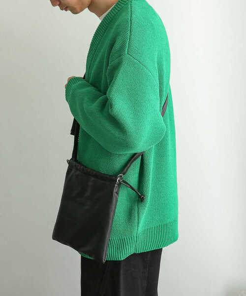 SENSE OF PLACE by URBAN RESEARCH(センスオブプレイスバイアーバンリサーチ)の「『イージーケア』モールVネックカーディガン(カーディガン/ボレロ・メンズ・ブラック/ベージュ/グリーン/アイボリー・MEDIUM/LARGE)」の6枚目の写真