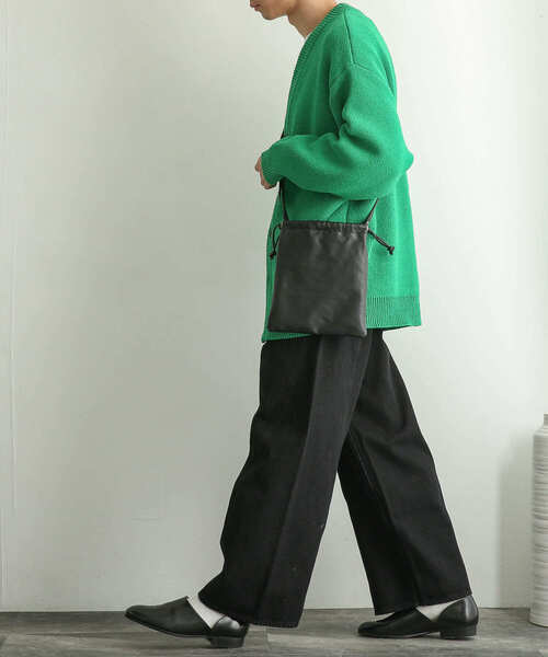 SENSE OF PLACE by URBAN RESEARCH(センスオブプレイスバイアーバンリサーチ)の「『イージーケア』モールVネックカーディガン(カーディガン/ボレロ・メンズ・ブラック/ベージュ/グリーン/アイボリー・MEDIUM/LARGE)」の10枚目の写真