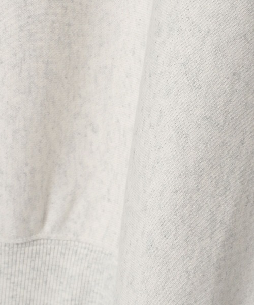 niko and...（ニコアンド）の「【Disney/CHALKBOY/niko and...】別注裏毛プルオーバー（スウェット・レディース・オフホワイト/ライトグレー/ベージュ・MEDIUM/LARGE）」の16枚目の写真