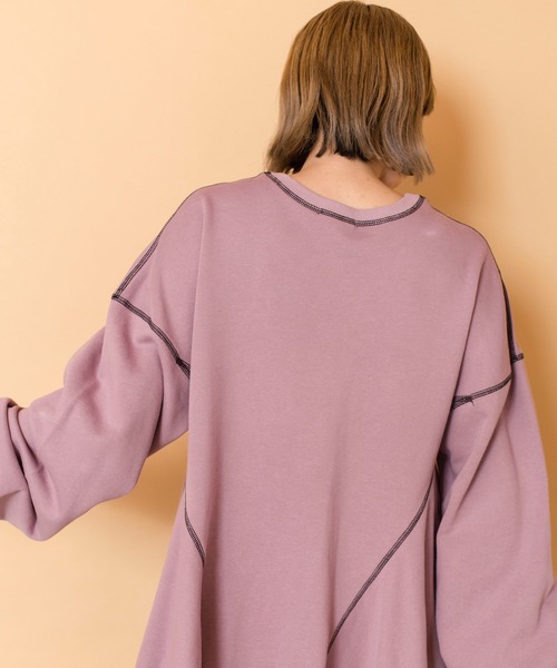 OSMOSIS（オズモーシス）の「裏毛サイドフレアープルオーバー（スウェット・レディース・アッシュグレー/ブラック/アイボリー/ライトパープル/チャコール・ONE SIZE）」の18枚目の写真