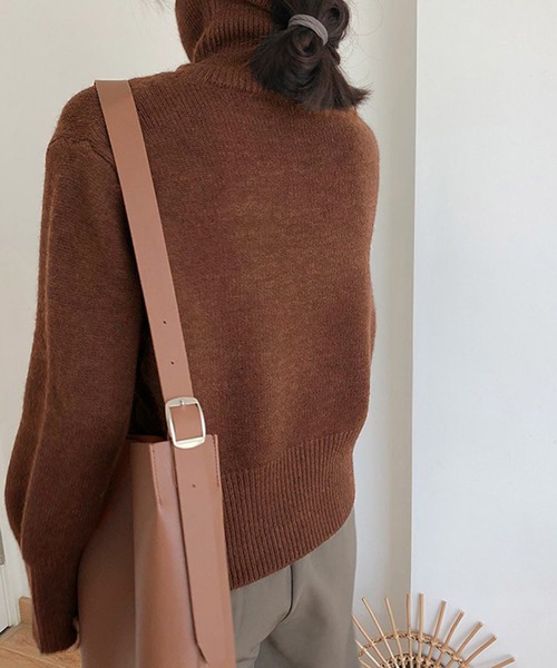 Chaco closet（チャコ クローゼット）の「細リブタートルネックニットプルオーバー（ニット/セーター・レディース・ブラック/オレンジ/ベージュ/パープル/ネイビー/ホワイト/ブラウン・FREE）」の21枚目の写真