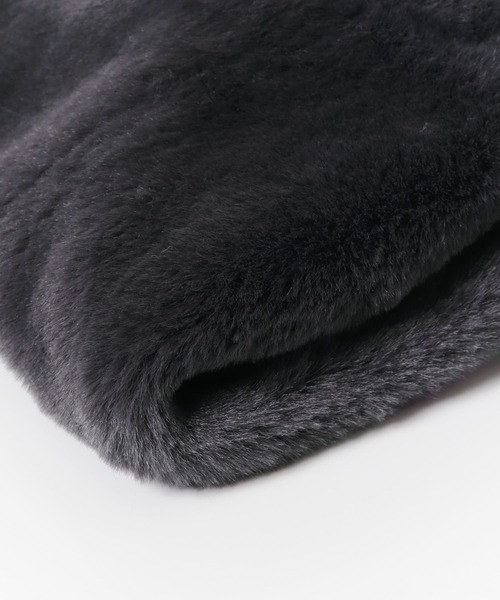 SENSE OF PLACE by URBAN RESEARCH（センスオブプレイスバイアーバンリサーチ）の「ボリュームエコファースヌード（ネックウォーマー/スヌード・レディース・ベージュ/グレー・ONE）」の8枚目の写真