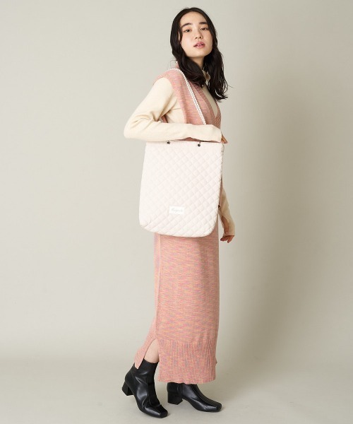 A de a.v.v（アードアー・ヴェ・ヴェ）の「キルティングトートバッグ（トートバッグ・レディース・ピンク/ブラック/アイボリー・FREE）」の14枚目の写真