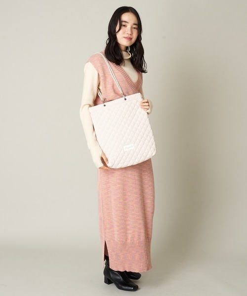 A de a.v.v（アードアー・ヴェ・ヴェ）の「キルティングトートバッグ（トートバッグ・レディース・ピンク/ブラック/アイボリー・FREE）」の16枚目の写真