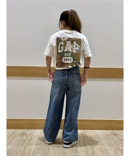 GAP(ギャップ)の「フローラル GAPロゴ Tシャツ(ユニセックス)(Tシャツ/カットソー・メンズ・イエロー/オフホワイト/ブラック系その他・S/M/L/XL/XS)」の16枚目の写真