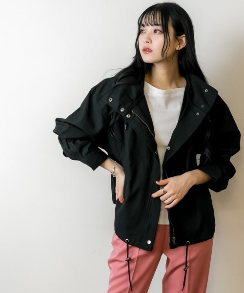 atONE(アットワン)の「atONE チノツイルマウンテンパーカー(マウンテンパーカー・レディース・ベージュ/ブラック/カーキ・FREE)」の9枚目の写真