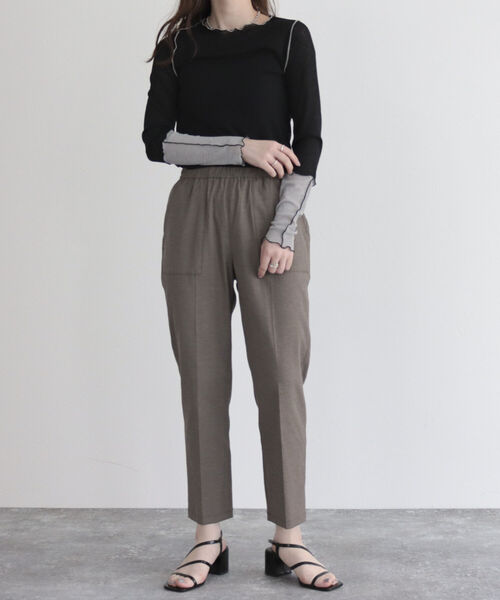 fredy emue（フレディエミュ）の「【サイズ展開あり】ドライオックステーパードパンツ（スラックス・レディース・オフホワイト/オレンジ/ブルー/カーキ/ブラック・34/36/38）」の15枚目の写真