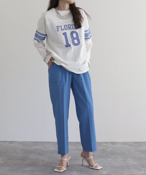 fredy emue（フレディエミュ）の「【サイズ展開あり】ドライオックステーパードパンツ（スラックス・レディース・オフホワイト/オレンジ/ブルー/カーキ/ブラック・34/36/38）」の4枚目の写真