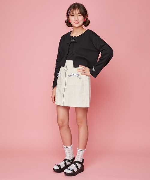 JENNI love(ジェニィラブ)の「リブカーデ&タンクトップセット(カーディガン/ボレロ・キッズ・サックスブルー/ブラック/アイボリー・130cm/140cm/150cm/160cm)」の7枚目の写真