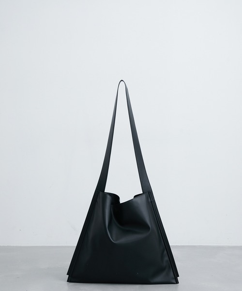 JUNRED(ジュンレッド)の「シンセティックレザーワンショルダーバッグ(ショルダーバッグ・メンズ・ブラック・FREE)」の7枚目の写真