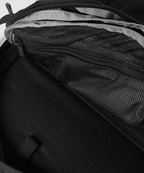 THE NORTH FACE（ザノースフェイス）の「ザ ノース フェイス THE NORTH FACE Big Shot_ビッグショット（バックパック/リュック・メンズ・その他・ONE SIZE）」の4枚目の写真