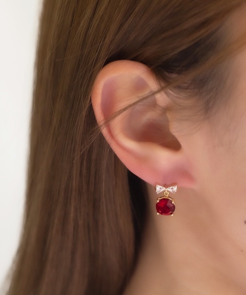 LINFA (リンファ)の「【LINFA】ゆらゆらビジューリボンピアス(ピアス(両耳用)・レディース・シルバー/ベージュ/ブラック/ブルー/レッド/グリーン/イエロー/ホワイト/ピンク・FREE)」の8枚目の写真