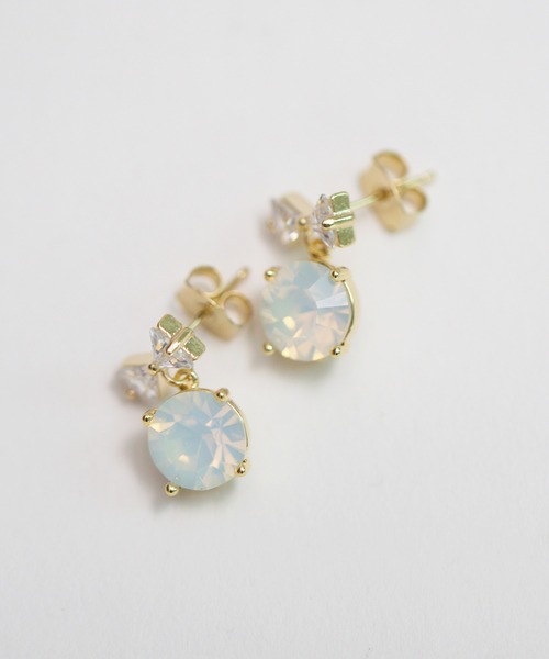 LINFA (リンファ)の「【LINFA】ゆらゆらビジューリボンピアス(ピアス(両耳用)・レディース・シルバー/ベージュ/ブラック/ブルー/レッド/グリーン/イエロー/ホワイト/ピンク・FREE)」の17枚目の写真