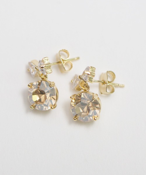 LINFA (リンファ)の「【LINFA】ゆらゆらビジューリボンピアス(ピアス(両耳用)・レディース・シルバー/ベージュ/ブラック/ブルー/レッド/グリーン/イエロー/ホワイト/ピンク・FREE)」の13枚目の写真